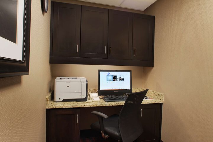 Business Center 30 of 30