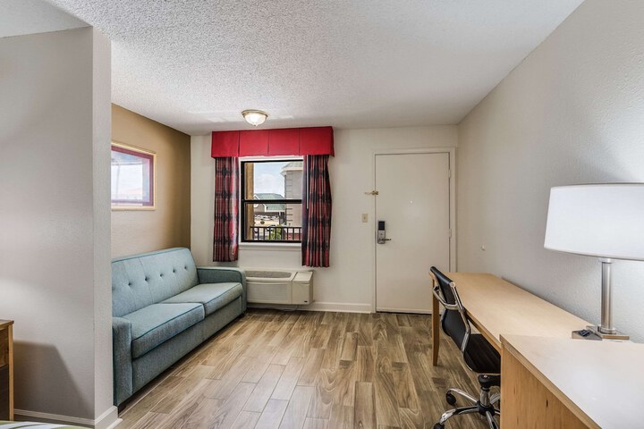 Room 14 of 31