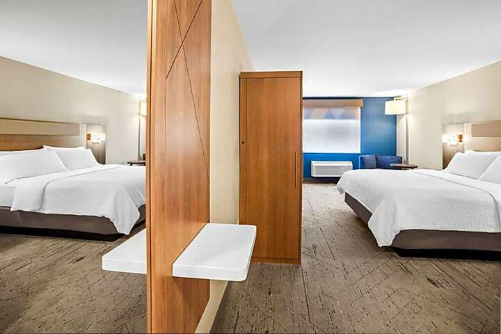Holiday Inn Express & Suites Tumwater Olympia by IHG
