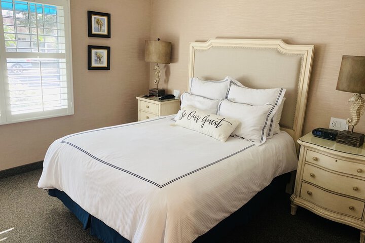 Room 22 of 34