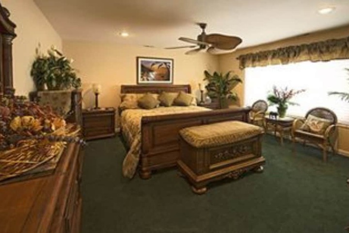 Room 13 of 29