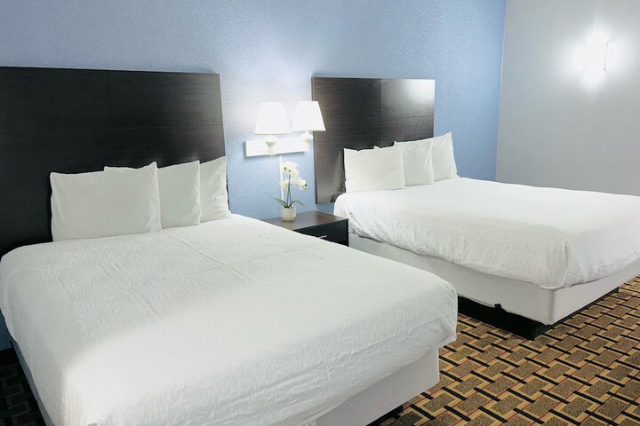 Room 20 of 28