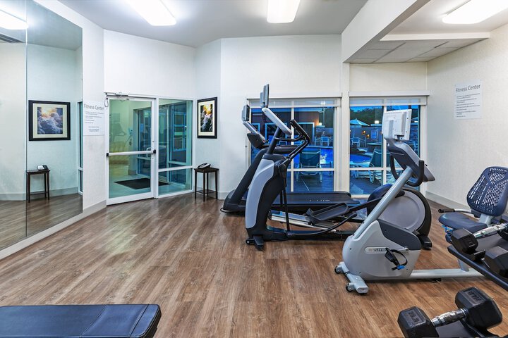 Holiday Inn Express Hotel & Suites - Houston Space Center by IHG