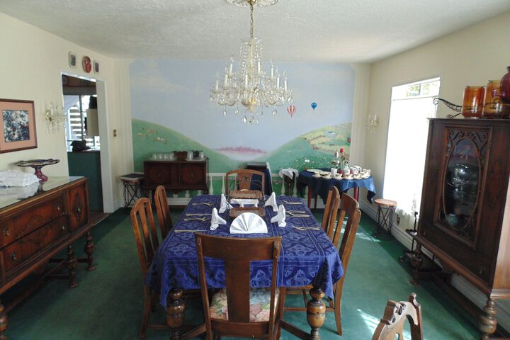 Dining 52 of 71