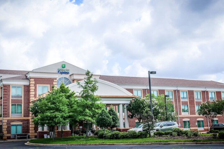 Holiday Inn Express Hotel & Suites Memphis / Germantown by IHG