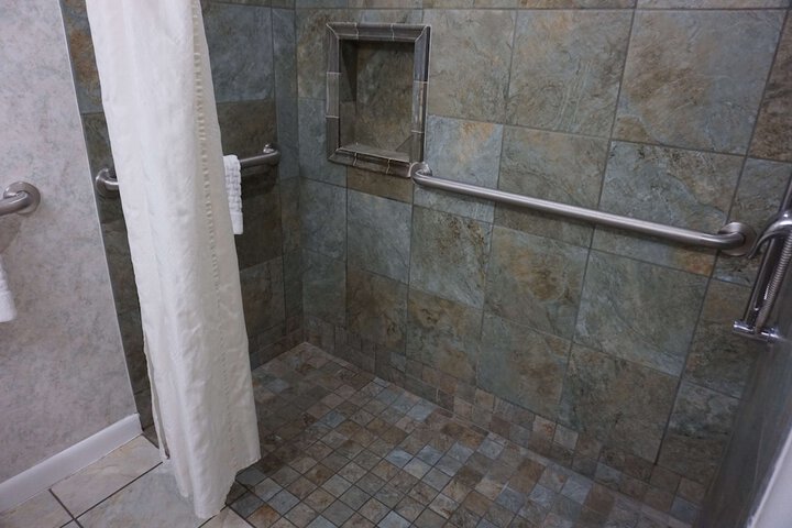 Room 18 of 42
