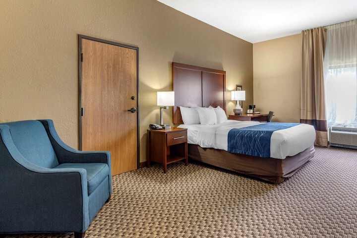 Comfort Inn & Suites Blue Ridge