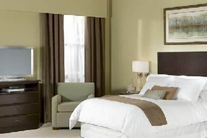 Ambassador Inn & Suites