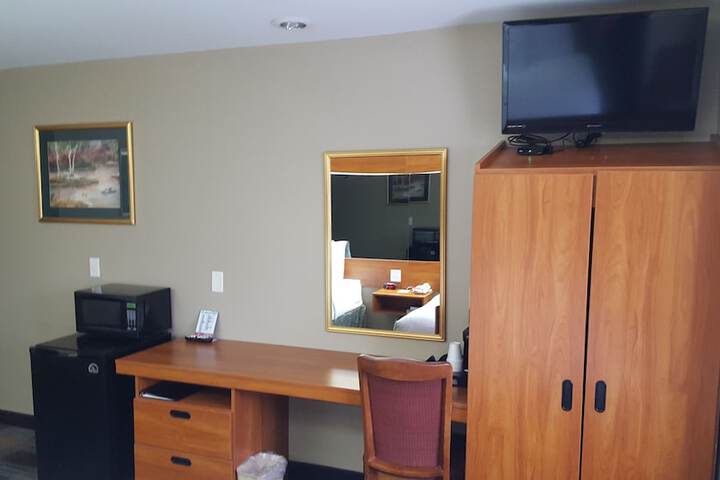 Room 28 of 41