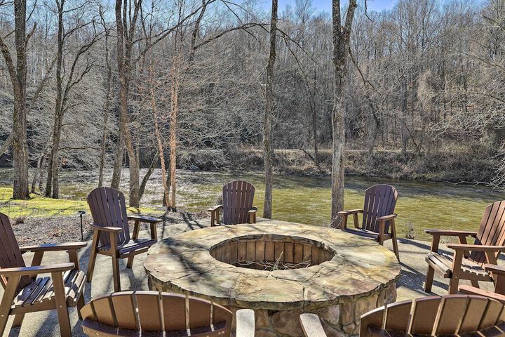 Game Room & Wraparound Decks: Cullowhee Home!