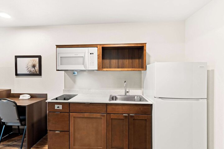 Woodspring Suites Denver Commerce City