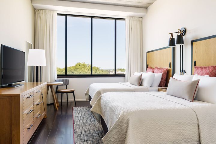 Room 28 of 59