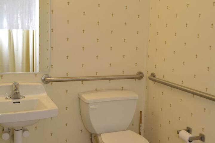 Room 14 of 30