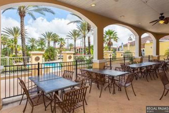 MARVELOUS 4 Bedroom Holiday home by Follow the sun vacation Rentals
