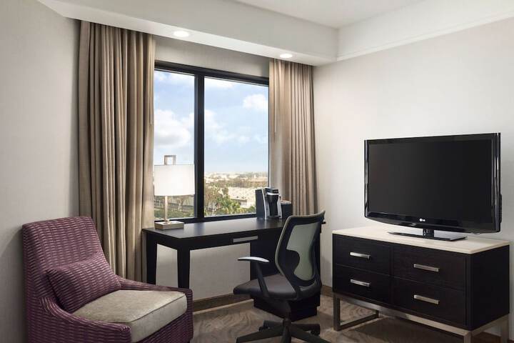 Embassy Suites by Hilton Irvine Orange County Airport