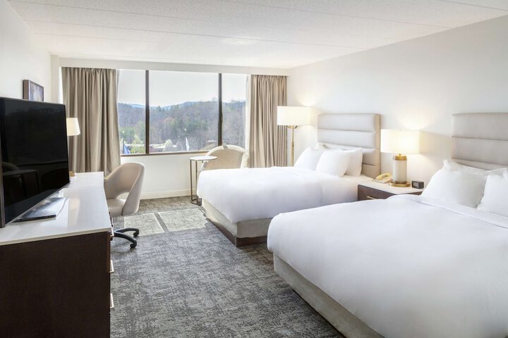 Room 21 of 38