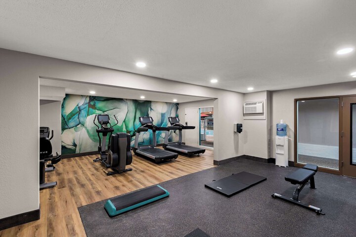 Wyndham Garden Ankeny / Des Moines