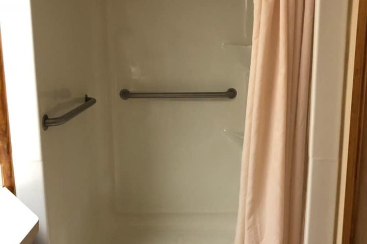 Room 9 of 21