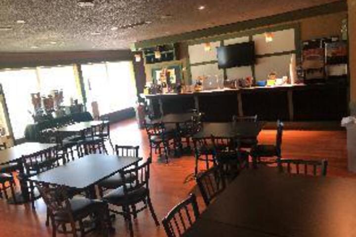 white lake Inn and suites