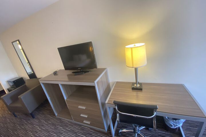 Room 17 of 26