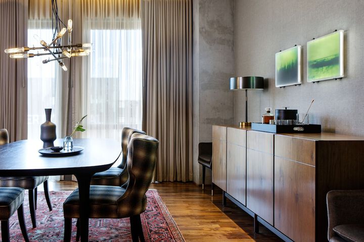Room 34 of 61