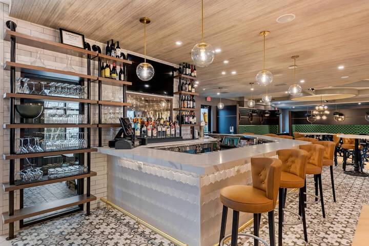 Cambria Hotel Shelby Township - Detroit Utica