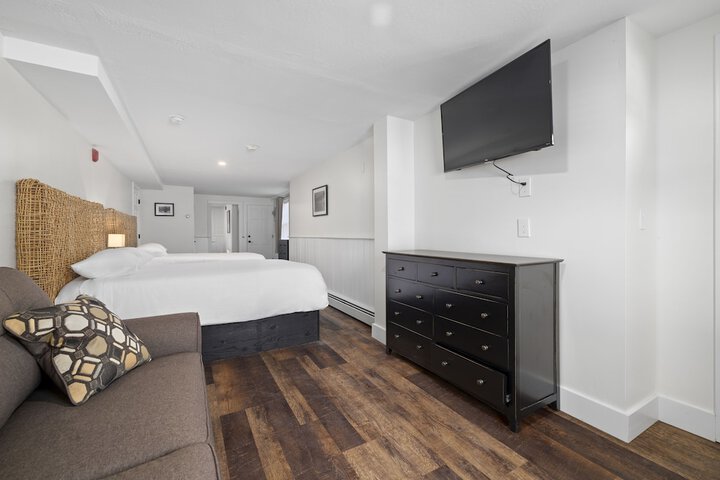 Room 116 of 185