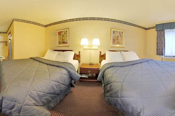 Room 26 of 37