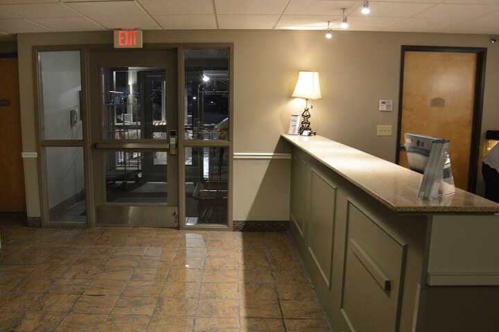Hotel 4 of 49