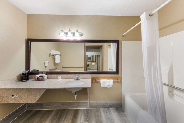 Quality Inn Upper Sandusky
