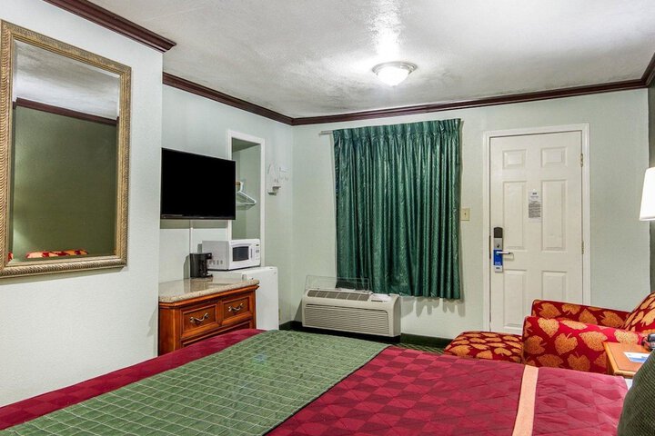 Room 18 of 59