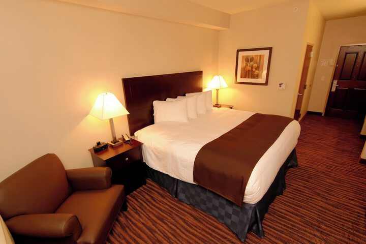 Room 25 of 104