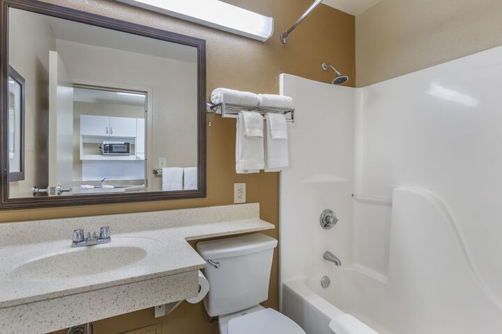 Room 19 of 28