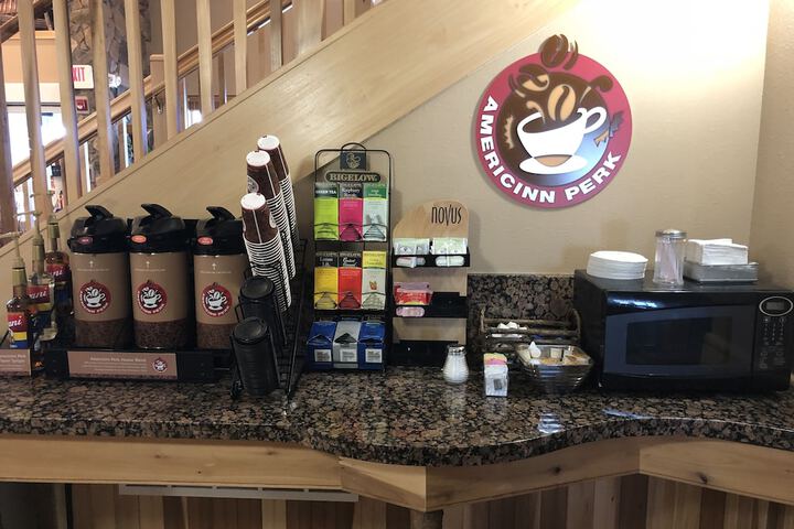 Breakfast/Coffee Service 22 of 28