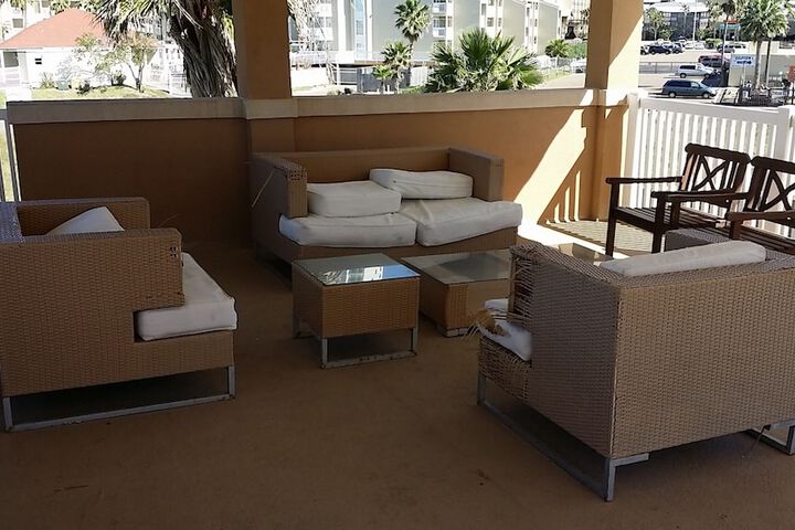 Sundeck 62 of 67