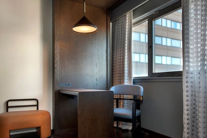 Room 48 of 97