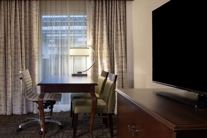 Room 18 of 65