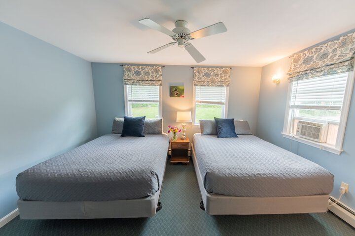Room 34 of 77