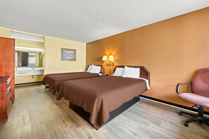 Rodeway Inn Monroe