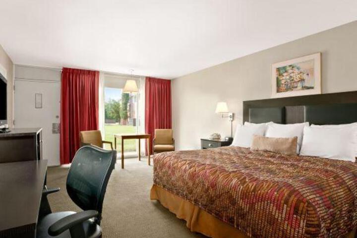 Ramada by Wyndham Washington
