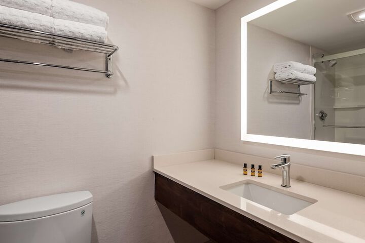 Best Western Plus Portsmouth Hotel & Suites