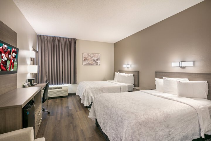 Red Roof Inn PLUS+ Boston - Logan