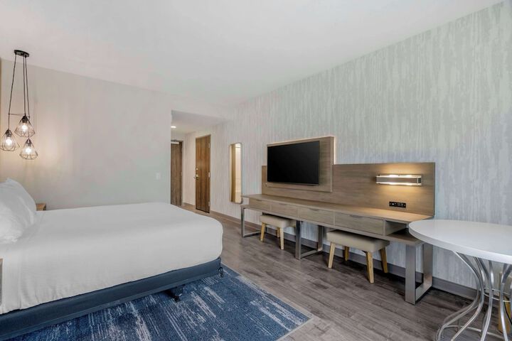 Room 16 of 46