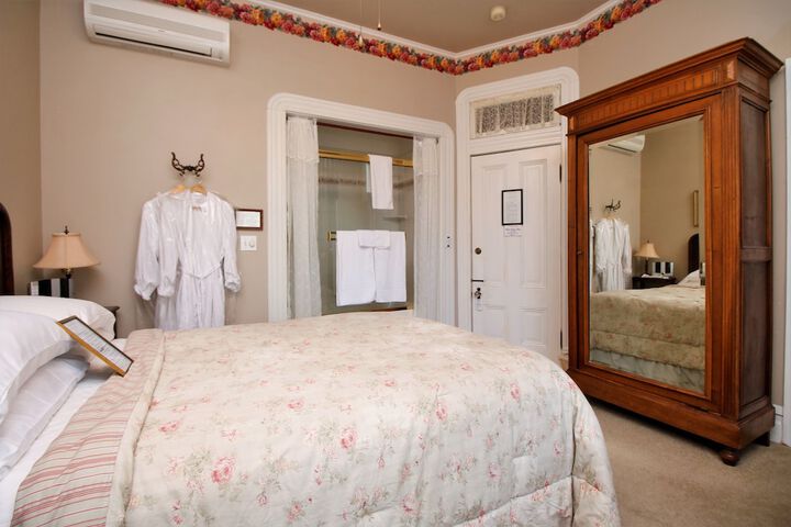 Bradford Place Inn & Gardens
