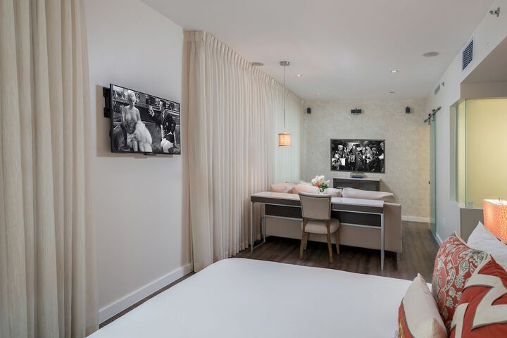 Room 100 of 136