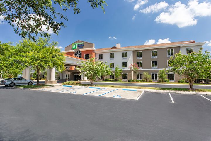 Hotel 4 of 35