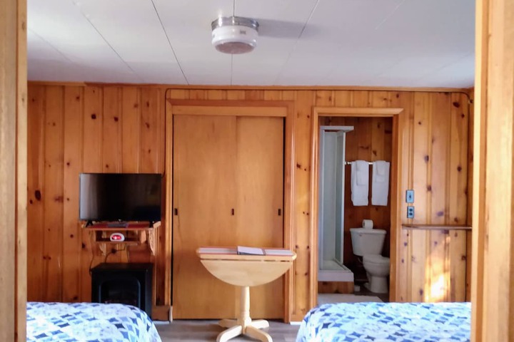 Room 46 of 85