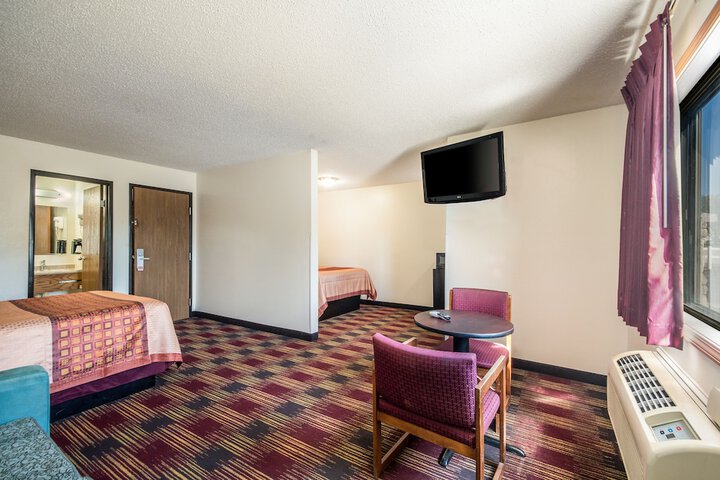Room 40 of 76