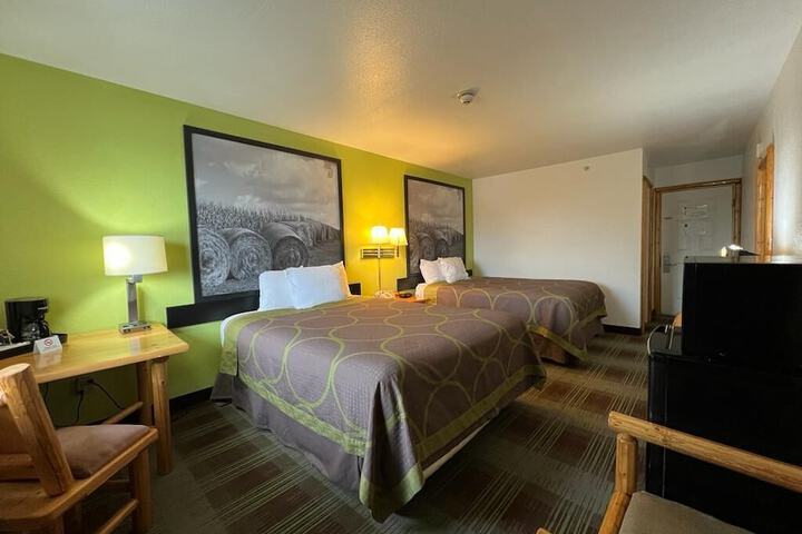 Room 21 of 28