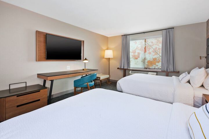 Room 10 of 22